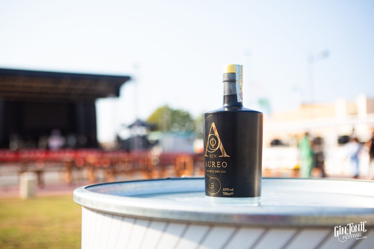La bottiglia di Gin Aureo al Gin & Tonic Festival